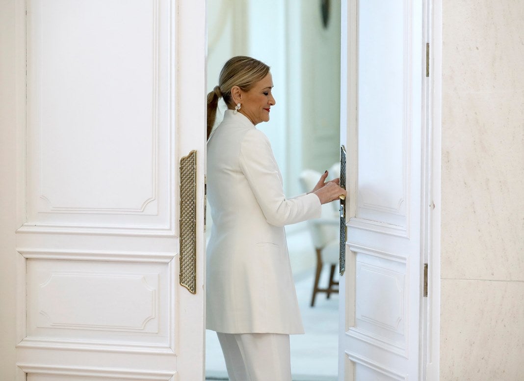 Cristina Cifuentes renuncia a la presidencia del Partido Popular en Madrid Cristina Cifuentes renuncia a la presidencia del Partido Popular en Madrid