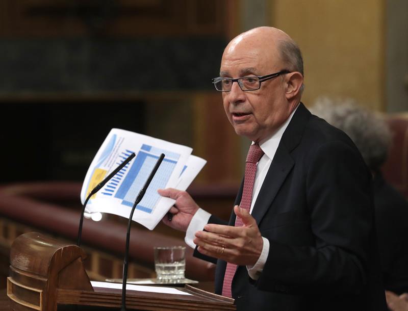 Montoro admite que pudo existir "falseamiento de facturas" para financiar el referéndum del 1-O Montoro admite que pudo existir "falseamiento de facturas" para financiar el referéndum del 1-O