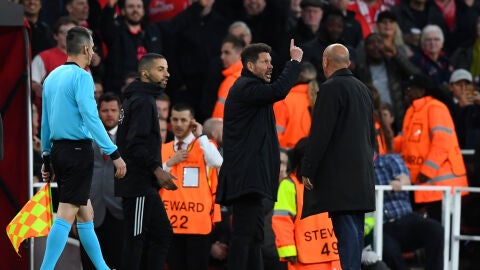 Simeone, tras ser expulsado en contra el Arsenal