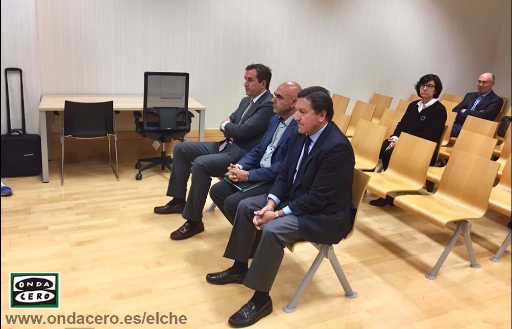 Sepulcre declara en la Comisaría de Alicante por los movimientos relacionados con la sociedad Welby Control Sepulcre declara en la Comisaría de Alicante por los movimientos relacionados con la sociedad Welby Control