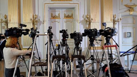  Imagen de archivo de los medios preparados para conocer un Premio Nobel de Literatura