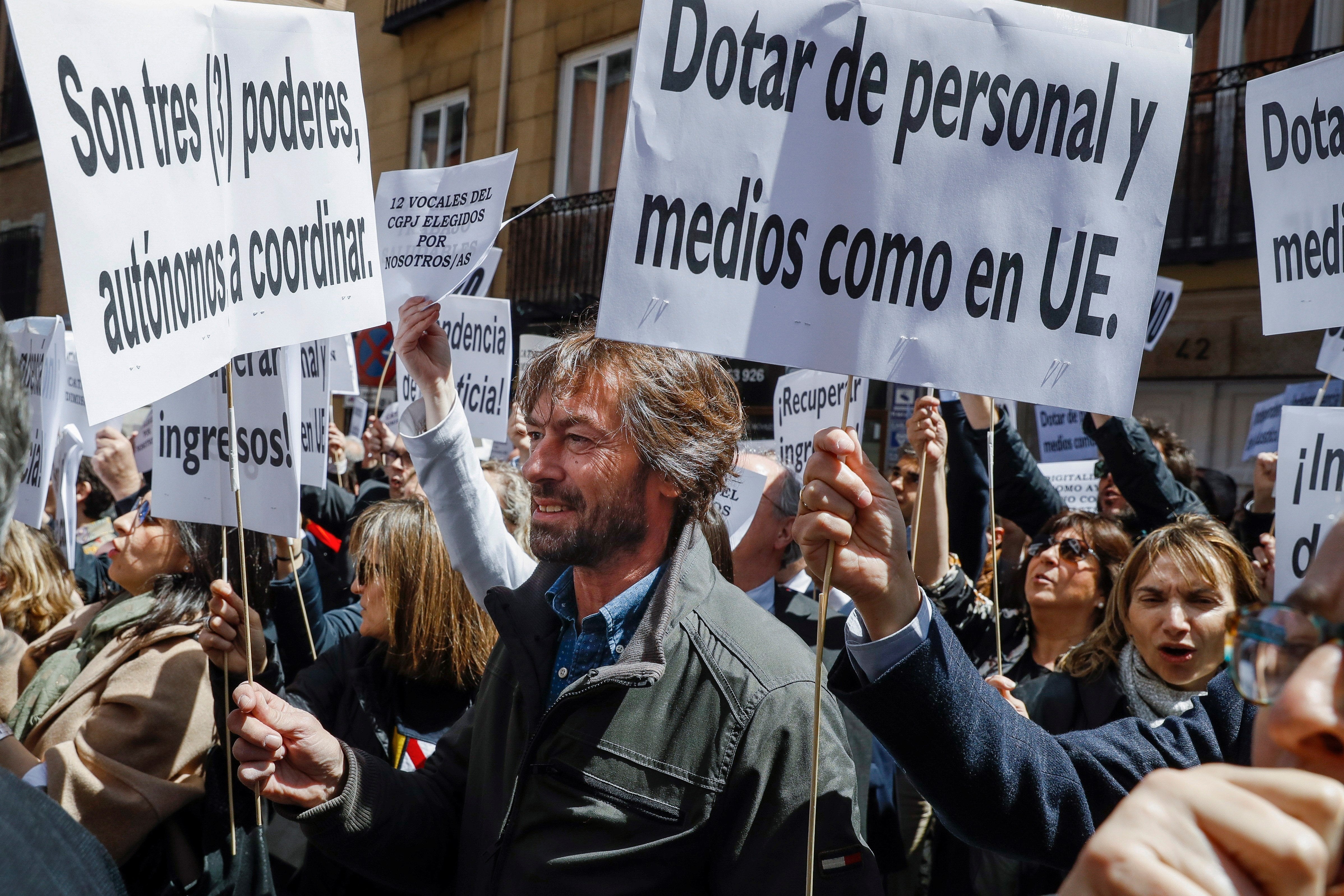 Jueces y fiscales de Baleares participan este martes en la huelga nacional Jueces y fiscales de Baleares participan este martes en la huelga nacional