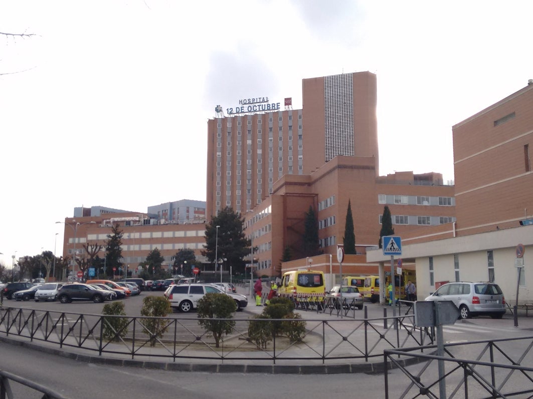 Detienen a un hombre tras matar presuntamente con un arma de fuego a una mujer y herir a otras dos en Aranjuez Detienen a un hombre tras matar presuntamente con un arma de fuego a una mujer y herir a otras dos en Aranjuez