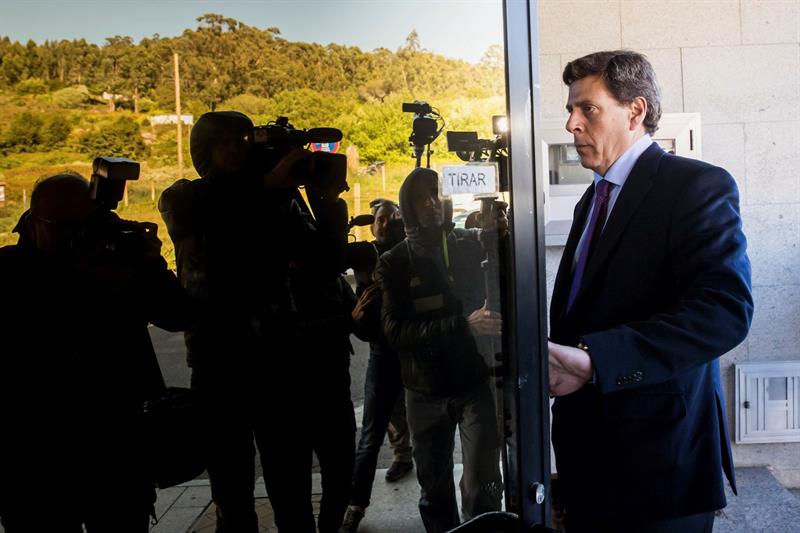 Padre de Diana Quer: "Este movimiento no tiene ideología y jamás consentiré que se politice a ninguna víctima" Padre de Diana Quer: "Este movimiento no tiene ideología y jamás consentiré que se politice a ninguna víctima"