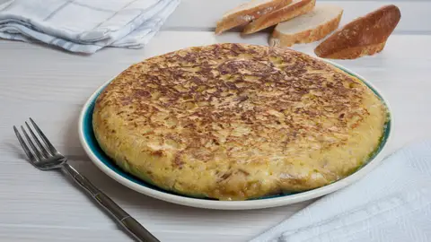 Imagen de archivo de una tortilla de patatas Tortilla de patatas “imperial”