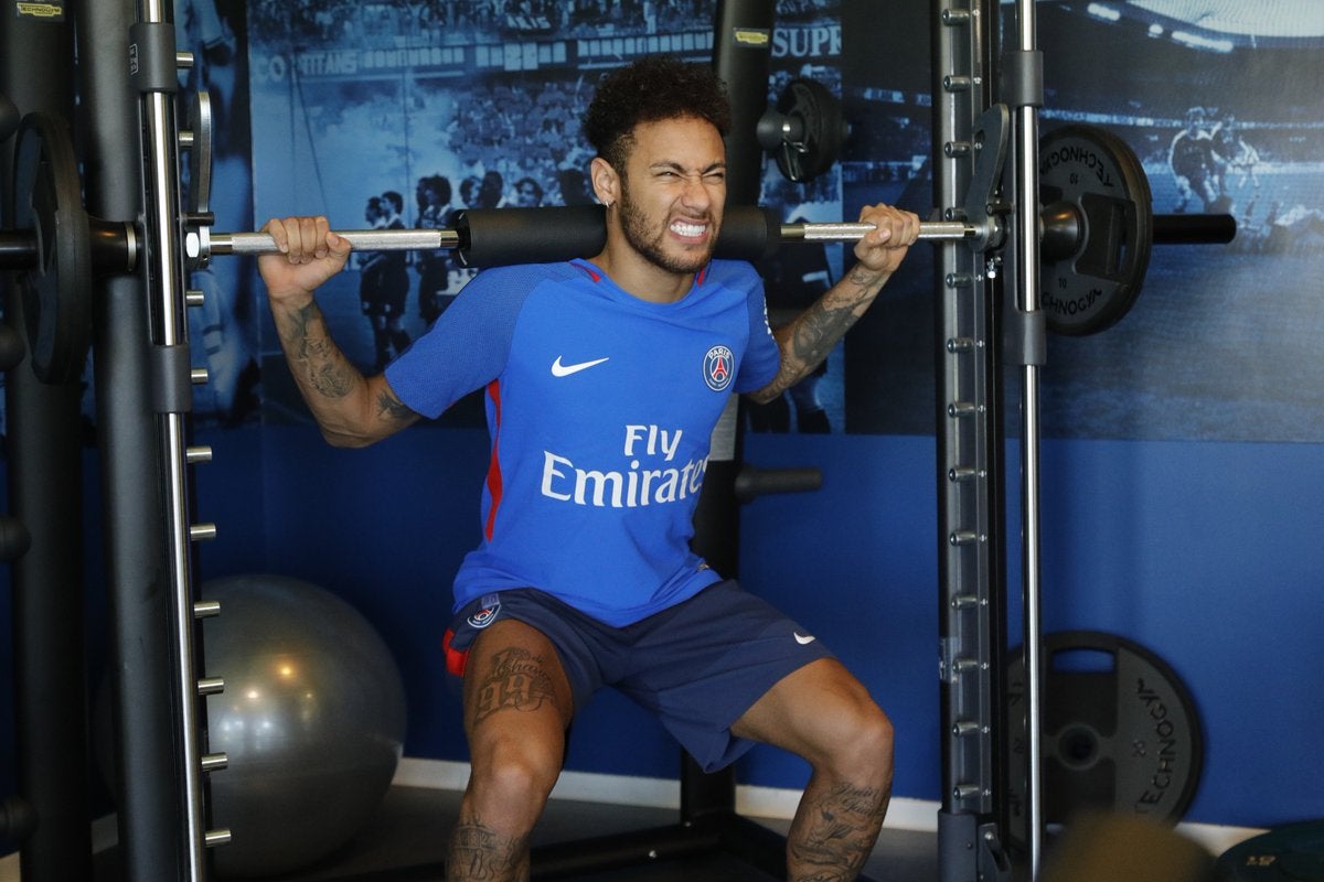 Neymar reanuda su recuperación en el centro de entrenamiento del PSG Neymar reanuda su recuperación en el centro de entrenamiento del PSG