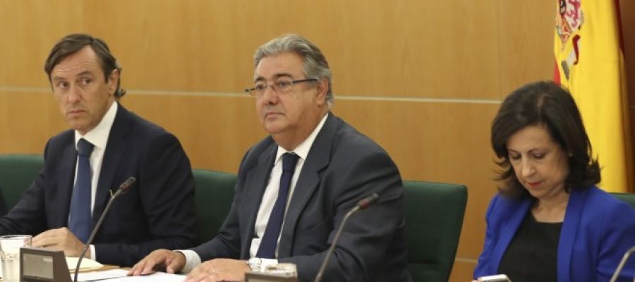 Juan Ignacio Zoido, Rafael Hernando y Margarita Robles en la reunión del Pacto Antiterrorista Juan Ignacio Zoido, Rafael Hernando y Margarita Robles en la reunión del Pacto Antiterrorista