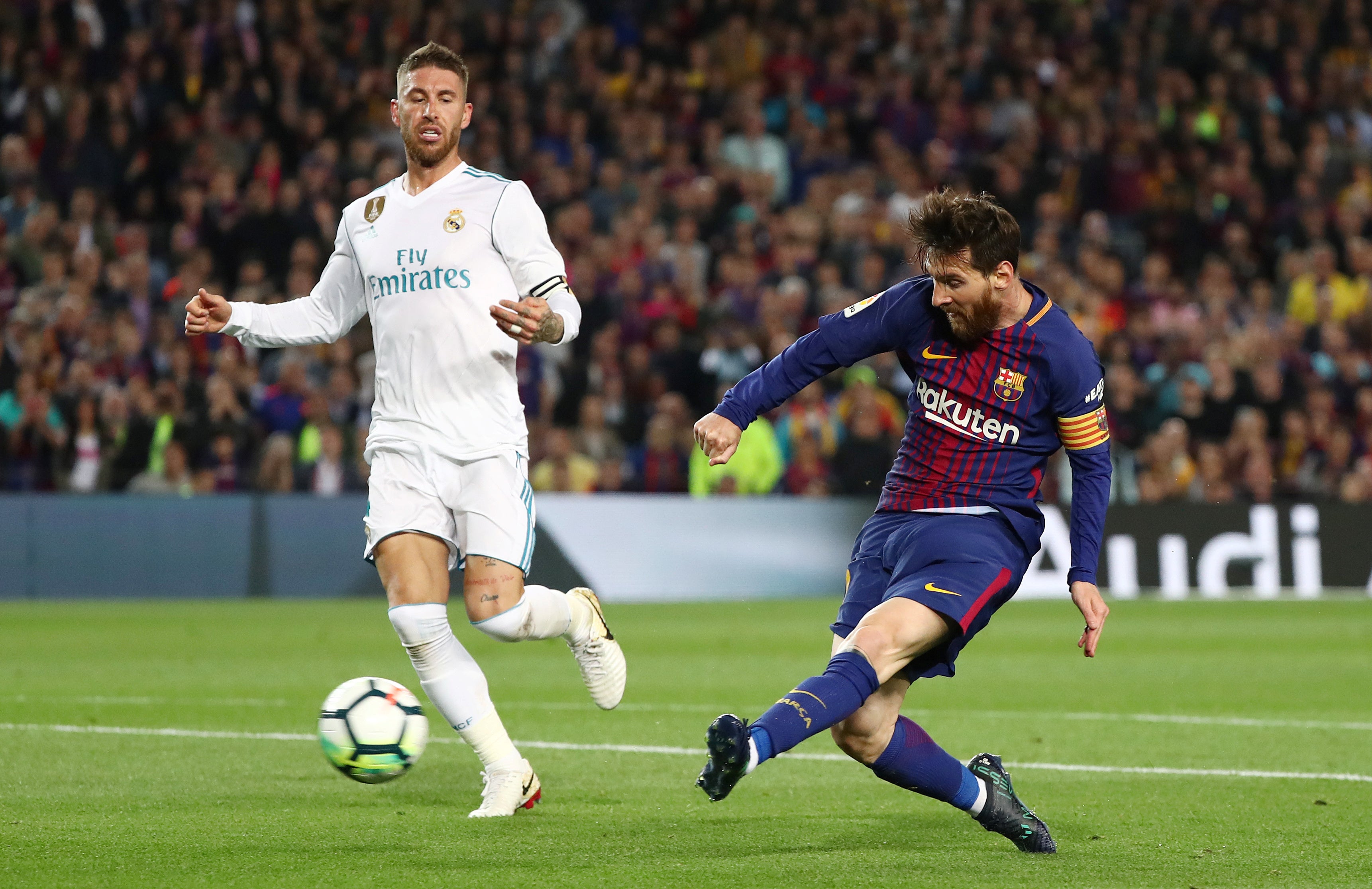 Barcelona 2-2 Real Madrid | Barça y Madrid empatan un espectacular Clásico marcado por la polémica arbitral Barcelona 2-2 Real Madrid | Barça y Madrid empatan un espectacular Clásico marcado por la polémica arbitral