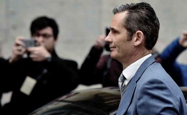 El Supremo rebaja en cinco meses la condena a Urdangarin por el caso Nóos, que se queda en 5 años y 10 meses El Supremo rebaja en cinco meses la condena a Urdangarin por el caso Nóos, que se queda en 5 años y 10 meses