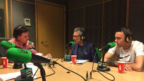 De la Morena con Carlos Mouri&ntilde;o y Iago Aspas en El Transistor. 
