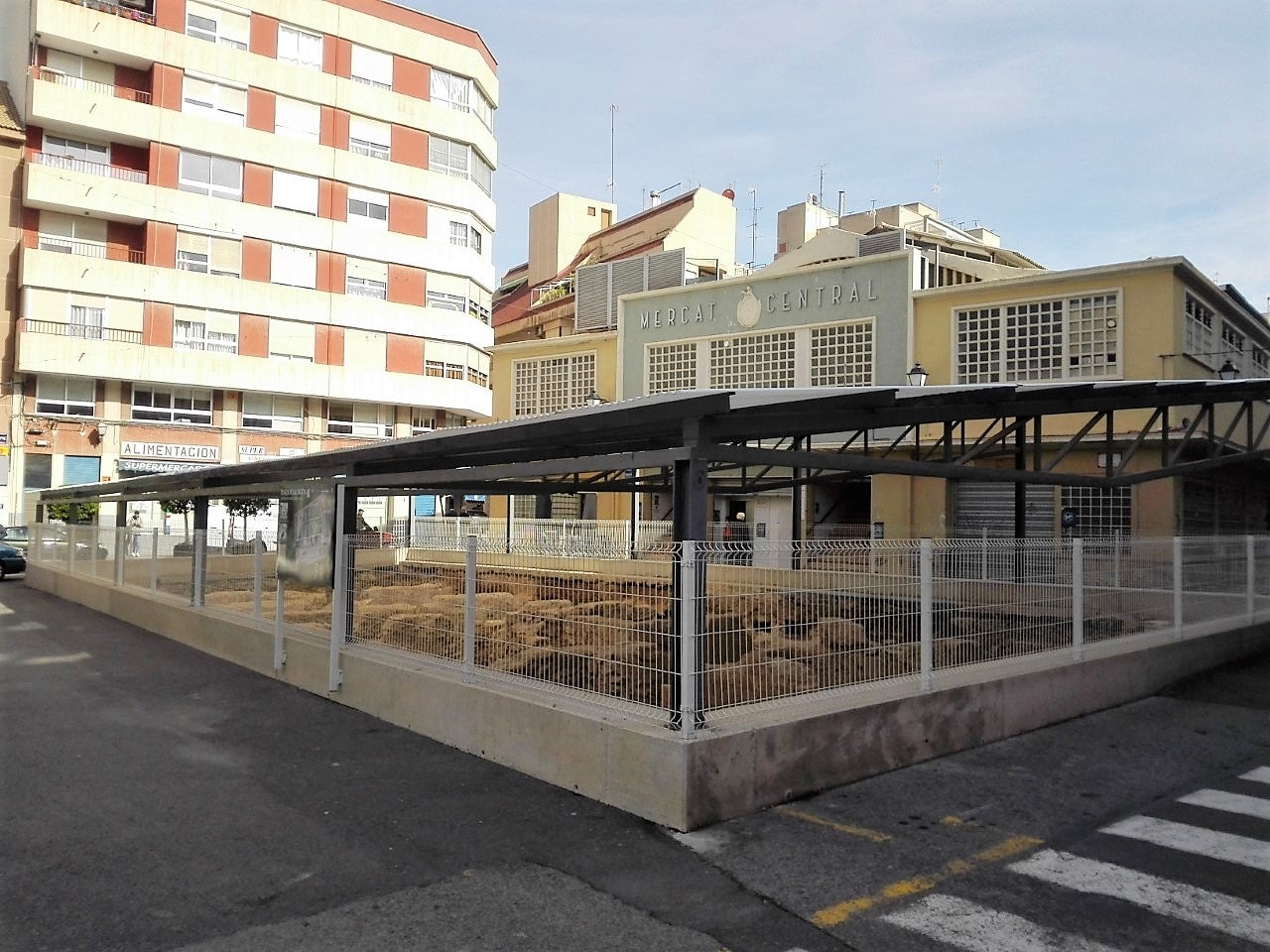 Ilicitanos por Elche se compromete a impulsar de inmediato los pasos que concreten la solución en torno al Mercado Central Ilicitanos por Elche se compromete a impulsar de inmediato los pasos que concreten la solución en torno al Mercado Central