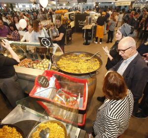 Uno de los expositores participantes en la primera feria Alicante Gastronómica Uno de los expositores participantes en la primera feria Alicante Gastronómica