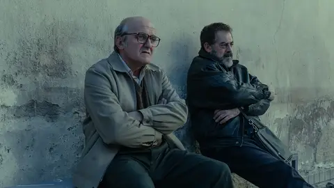 Manuel Charlín junto a Laureano Oubiña Las imágenes del último capítulo de 'Fariña'