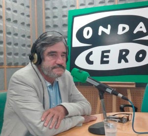 Andoni Unzalu en los estudios de Onda Cero Andoni Unzalu en los estudios de Onda Cero