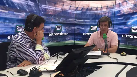 Cayetano Martínez de Irujo con José Ramón de la Morena. Cayetano Martínez de Irujo con José Ramón de la Morena.