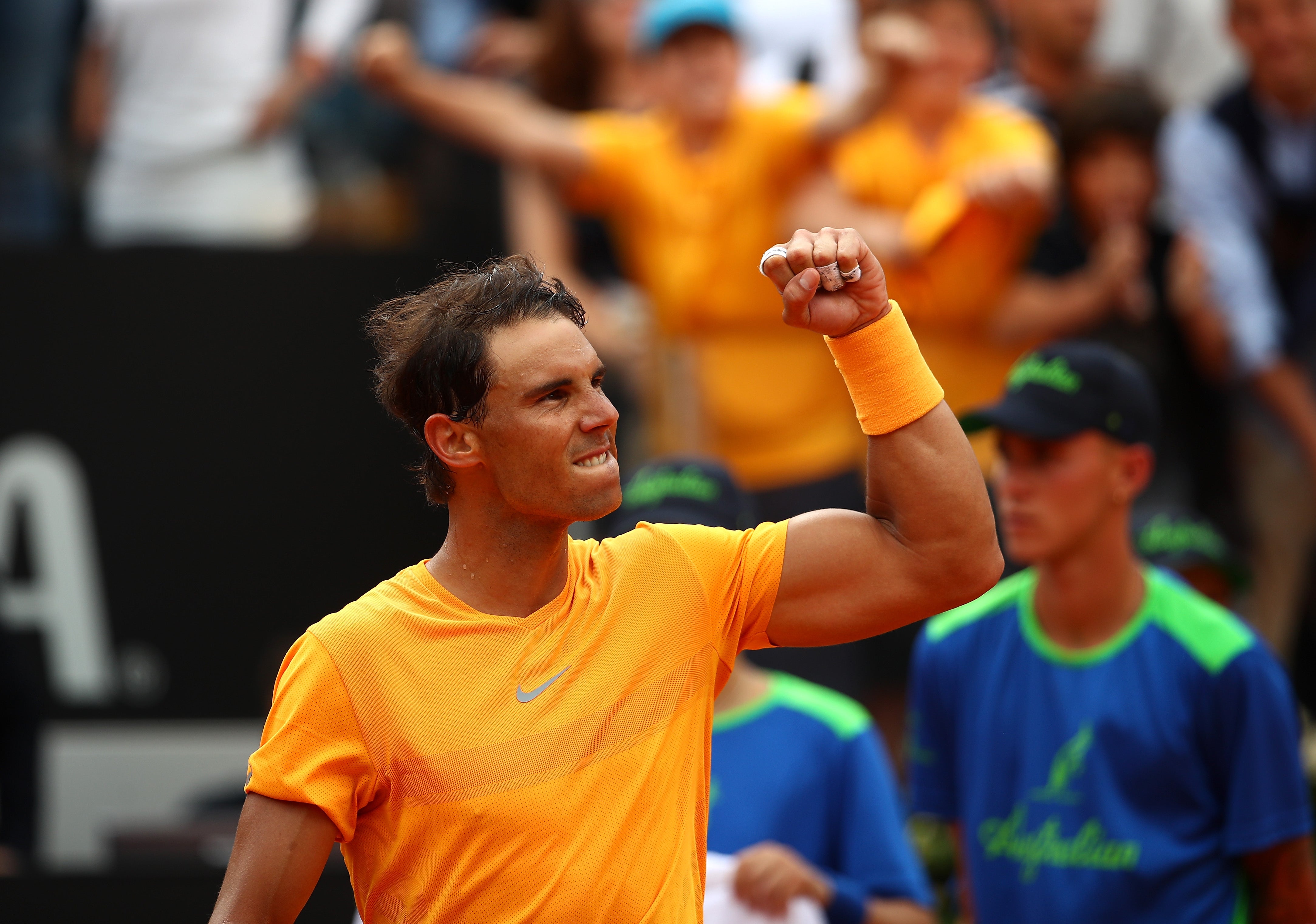 Nadal saca el rodillo ante Shapovalov y se mete en cuartos de final en Roma Nadal saca el rodillo ante Shapovalov y se mete en cuartos de final en Roma