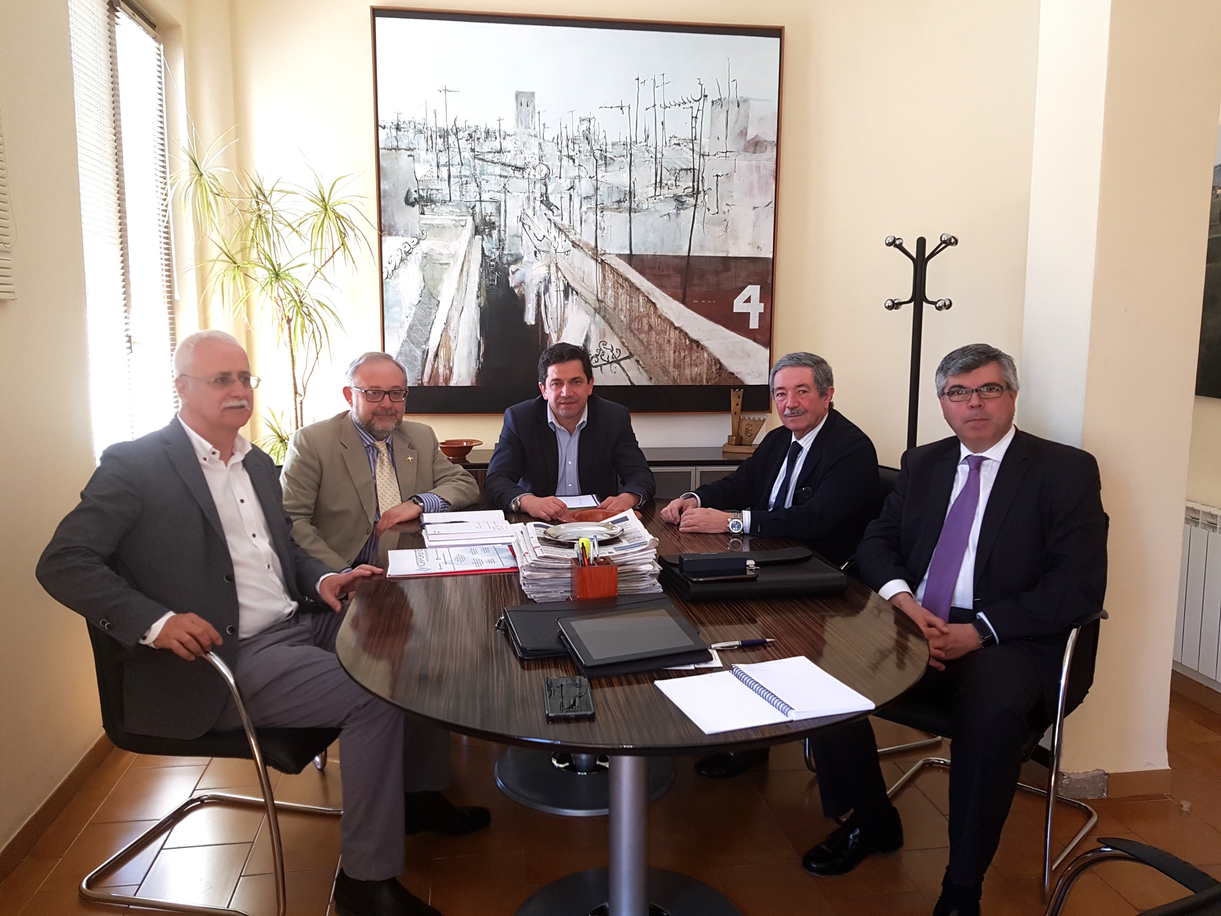 Gómez Arribas no descarta comprar el Aeropuerto con fondos propios Gómez Arribas no descarta comprar el Aeropuerto con fondos propios