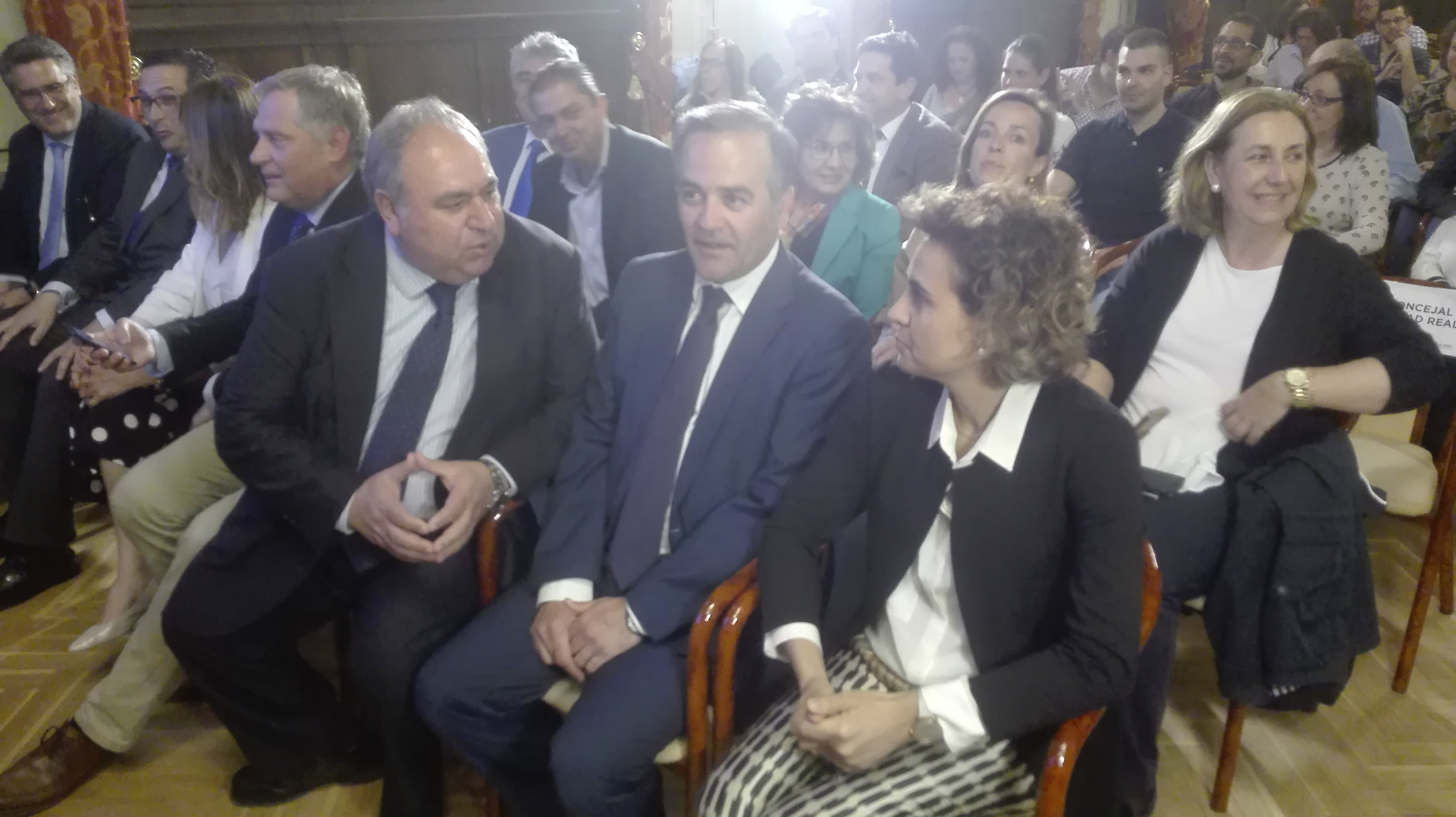 Dolors Montserrat subraya que la sanidad del país goza de una salud "notable" Dolors Montserrat subraya que la sanidad del país goza de una salud "notable"