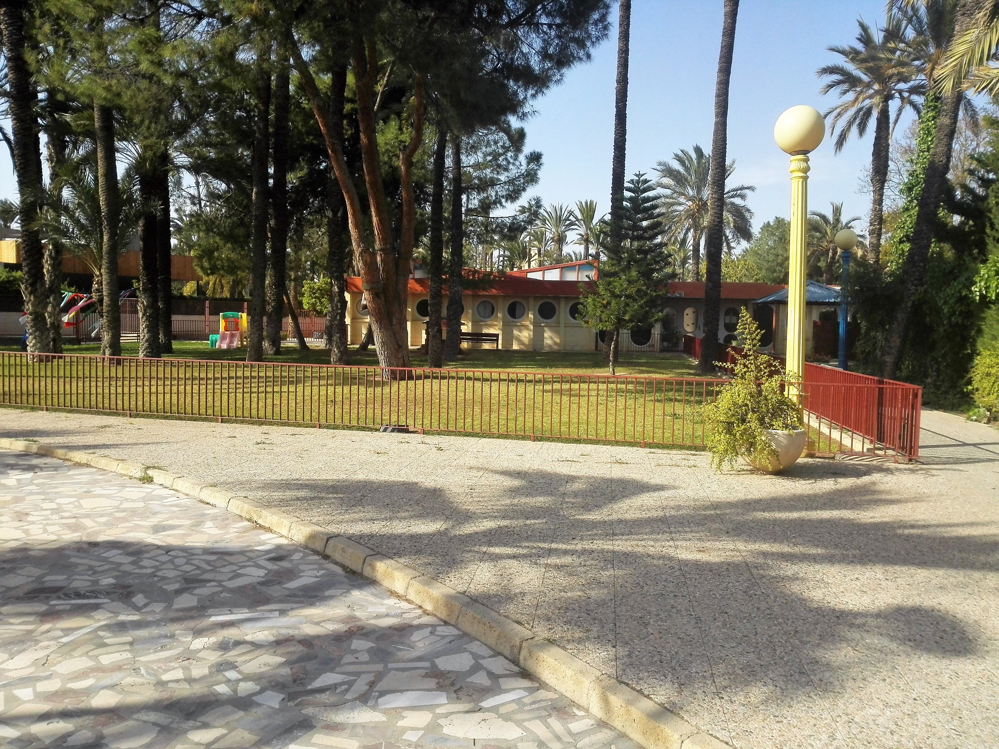 Elche contratará educadoras para sus escuelas infantiles para paliar el aumento de la ratio de la Conselleria de Educación Elche contratará educadoras para sus escuelas infantiles para paliar el aumento de la ratio de la Conselleria de Educación