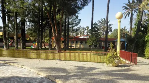 Escuela Infantil Municipal 'Els Xiquets' de Elche Escuela Infantil Municipal 'Els Xiquets' de Elche