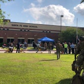 Alrededores del instituto donde se ha registrado un tiroteo en Texas