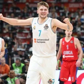 Doncic, con el Real Madrid Doncic, con el Real Madrid