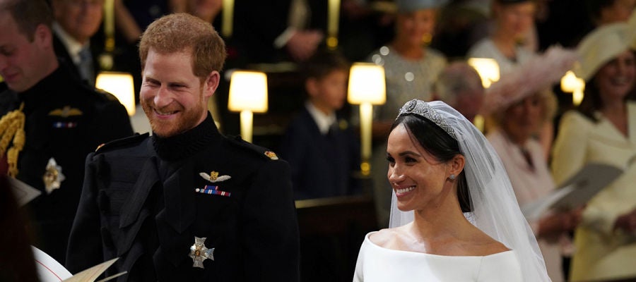 El príncipe Harry y Meghan Markle se dan el 'sí quiero' El príncipe Harry y Meghan Markle se dan el 'sí quiero'