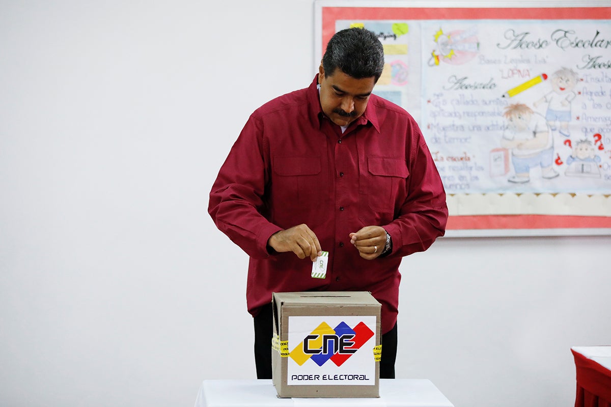 Venezuela acude a las urnas entre denuncias de "violaciones" a las leyes electorales Venezuela acude a las urnas entre denuncias de "violaciones" a las leyes electorales