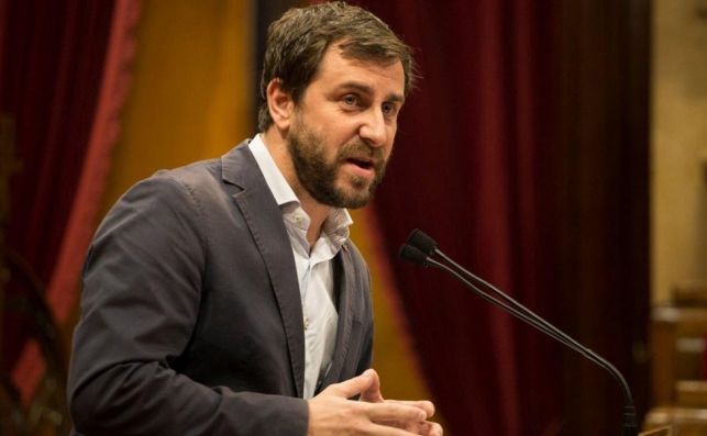 Comín renuncia a votar en el pleno de este viernes a la espera de que la Mesa resuelva su situación Comín renuncia a votar en el pleno de este viernes a la espera de que la Mesa resuelva su situación