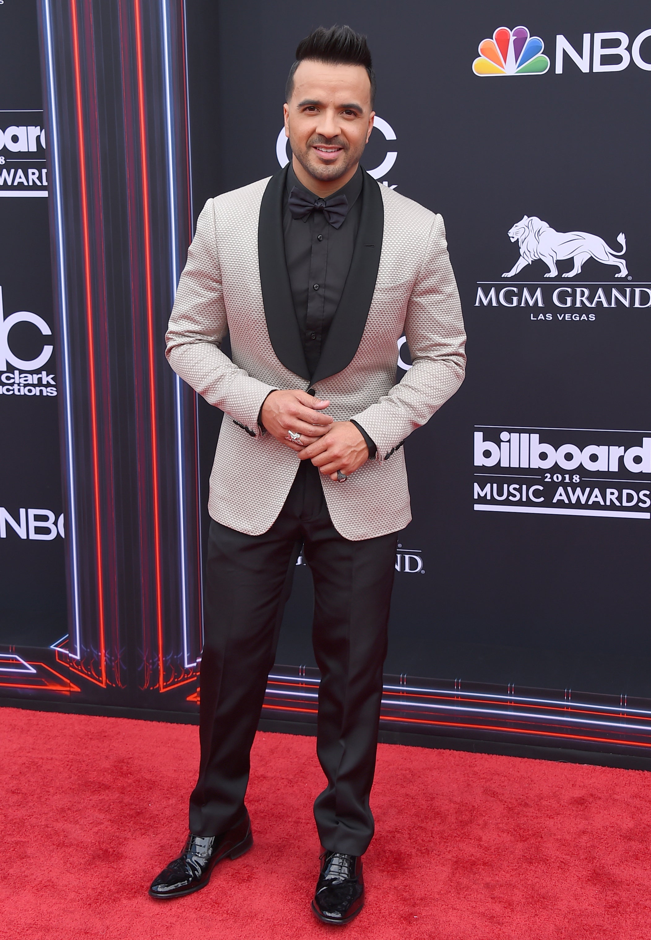 'Despacito' da a Luis Fonsi siete récords Guinness 'Despacito' da a Luis Fonsi siete récords Guinness