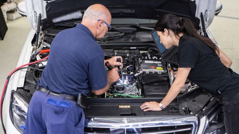 La nueva ITV exige que los inspectores sean T&eacute;cnicos Superiores en Automoci&oacute;n