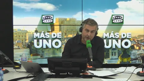 El Monólogo de Alsina: "La única razón de la consulta de Podemos es taparle la boca a Kichi, que ha criticado lo del chalé" El Monólogo de Alsina: "La única razón de la consulta de Podemos es taparle la boca a Kichi, que ha criticado lo del chalé"