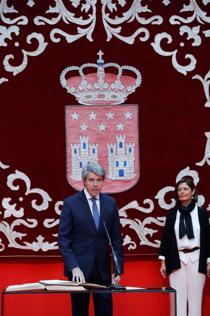 Garrido toma posesión de su cargo como presidente de la Comunidad de Madrid Garrido toma posesión de su cargo como presidente de la Comunidad de Madrid