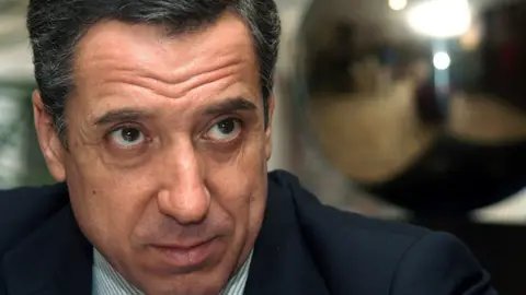 laSexta Noticias 14:00 (22-05-18) Operación Erial: Eduardo Zaplana, detenido por un posible delito de blanqueo de capitales, desvío de fondos y malversación de caudales laSexta Noticias 14:00 (22-05-18) Operación Erial: Eduardo Zaplana, detenido por un posible delito de blanqueo de capitales, desvío de fondos y malversación de caudales