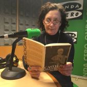 María Xesús López Escudeiro lee a Castelao