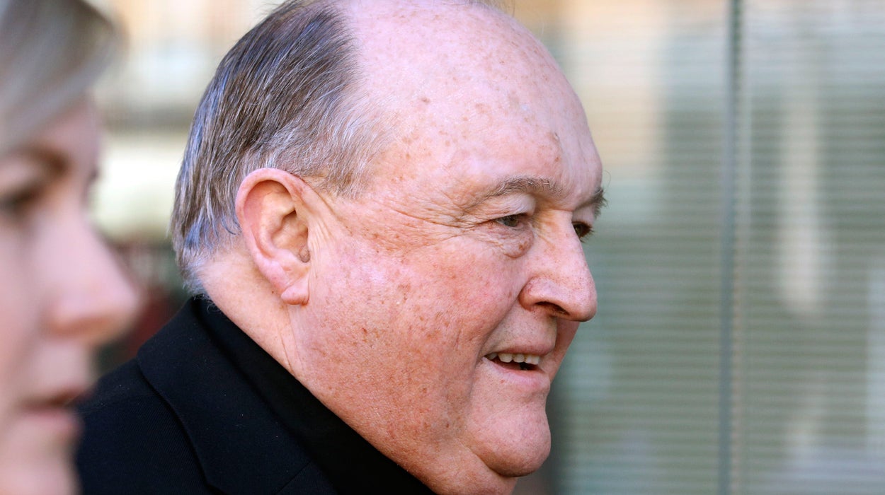 Un exarzobispo australiano condenado a un año de prisión por encubrir casos de pederastia Un exarzobispo australiano condenado a un año de prisión por encubrir casos de pederastia
