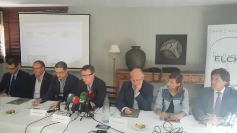 Miembros de la plataforma Elche Piensa han presentado su proyecto de revitalización del centro de Elche Miembros de la plataforma Elche Piensa han presentado su proyecto de revitalización del centro de Elche