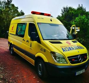 Ambulancia del Servicio de Urgencias Canario Ambulancia del Servicio de Urgencias Canario