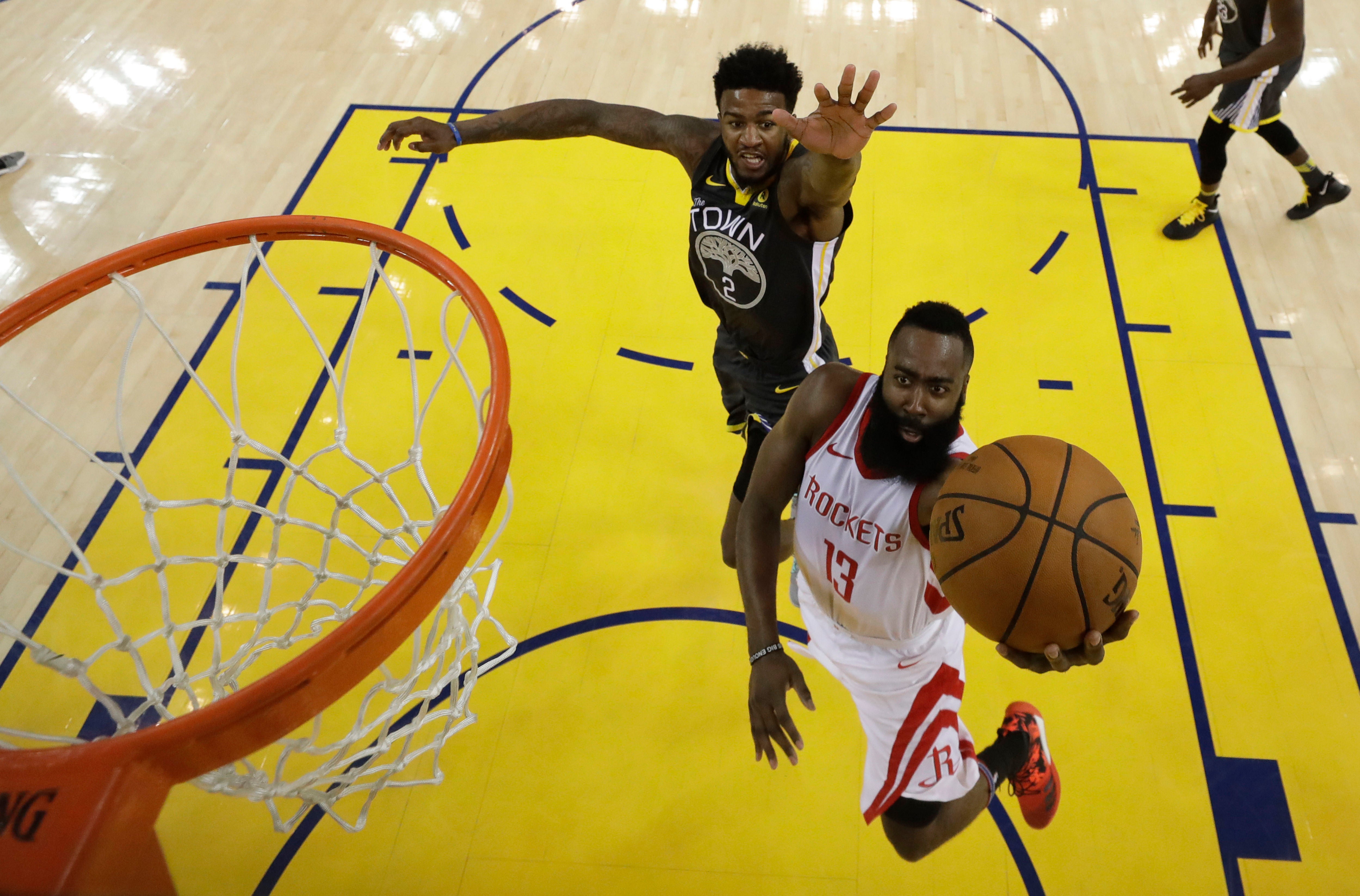 James Harden lidera la victoria de los Rockets en San Francisco para igualar la serie y recuperar el factor campo James Harden lidera la victoria de los Rockets en San Francisco para igualar la serie y recuperar el factor campo