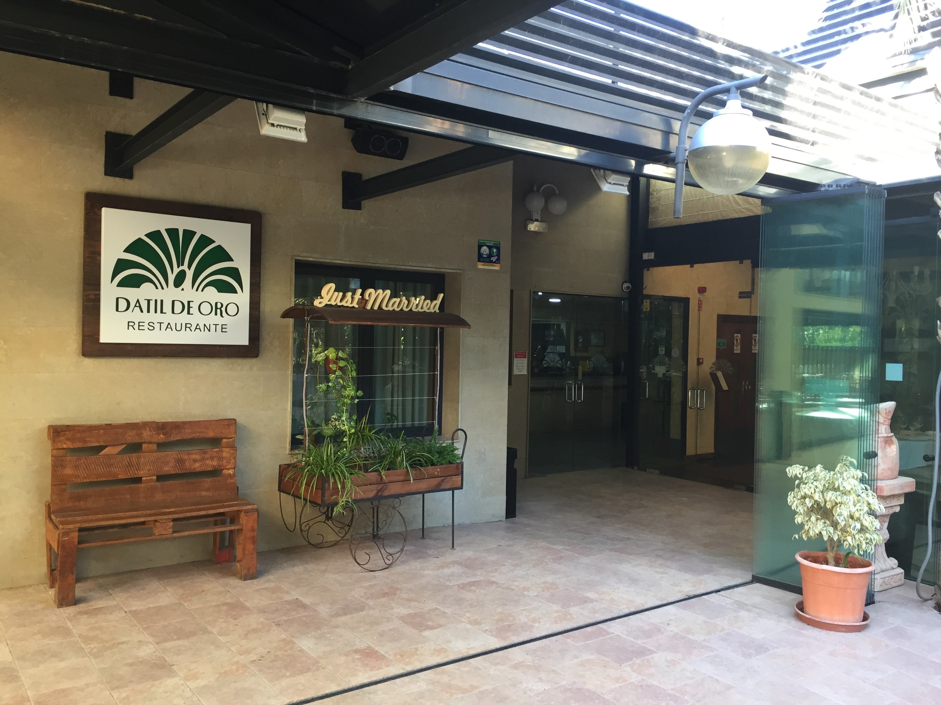 Los empresarios turísticos de Elche piden al ayuntamiento agilidad para reabrir el restaurante del Parque Municipal Los empresarios turísticos de Elche piden al ayuntamiento agilidad para reabrir el restaurante del Parque Municipal