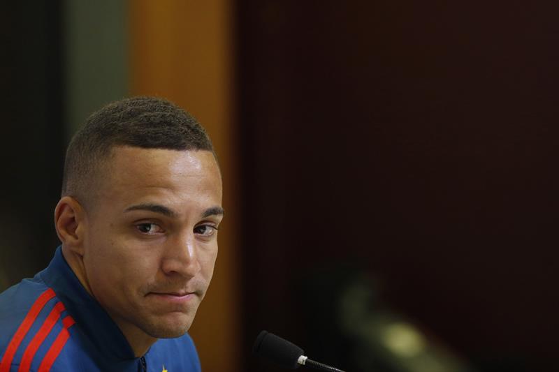 <p>Rodrigo: "No me sorprende ir al Mundial, los que vamos es por méritos propios"</p> <p>Rodrigo: "No me sorprende ir al Mundial, los que vamos es por méritos propios"</p>