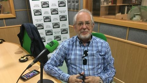 &Aacute;ngel Arribas nos habla de su nuevo libro &lsquo;Dile a Laura que la quiero&rsquo;, novela negra ambientada en C&aacute;diz.