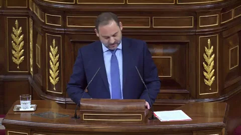 El lapsus de Ábalos al hablar de los españoles en la moción de censura El lapsus de Ábalos al hablar de los españoles en la moción de censura
