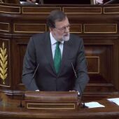 Rajoy ironiza con que Sánchez mantenga los PGE del PP y que Podemos se los tenga que "comer con patatas"