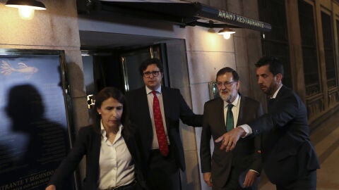 Mariano Rajoy a su salida del restaurante