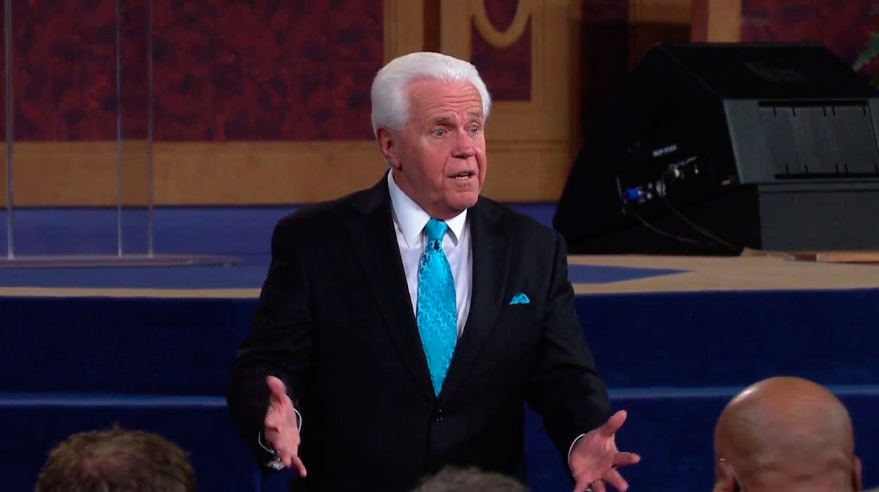 Un pastor evangelista pide 54 millones a sus feligreses para comprarse un jet privado Un pastor evangelista pide 54 millones a sus feligreses para comprarse un jet privado
