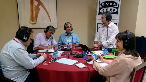 Mesa de tertulianos en en el Especial Moción de Censura con Carlos Alsina Mesa de tertulianos en en el Especial Moción de Censura con Carlos Alsina