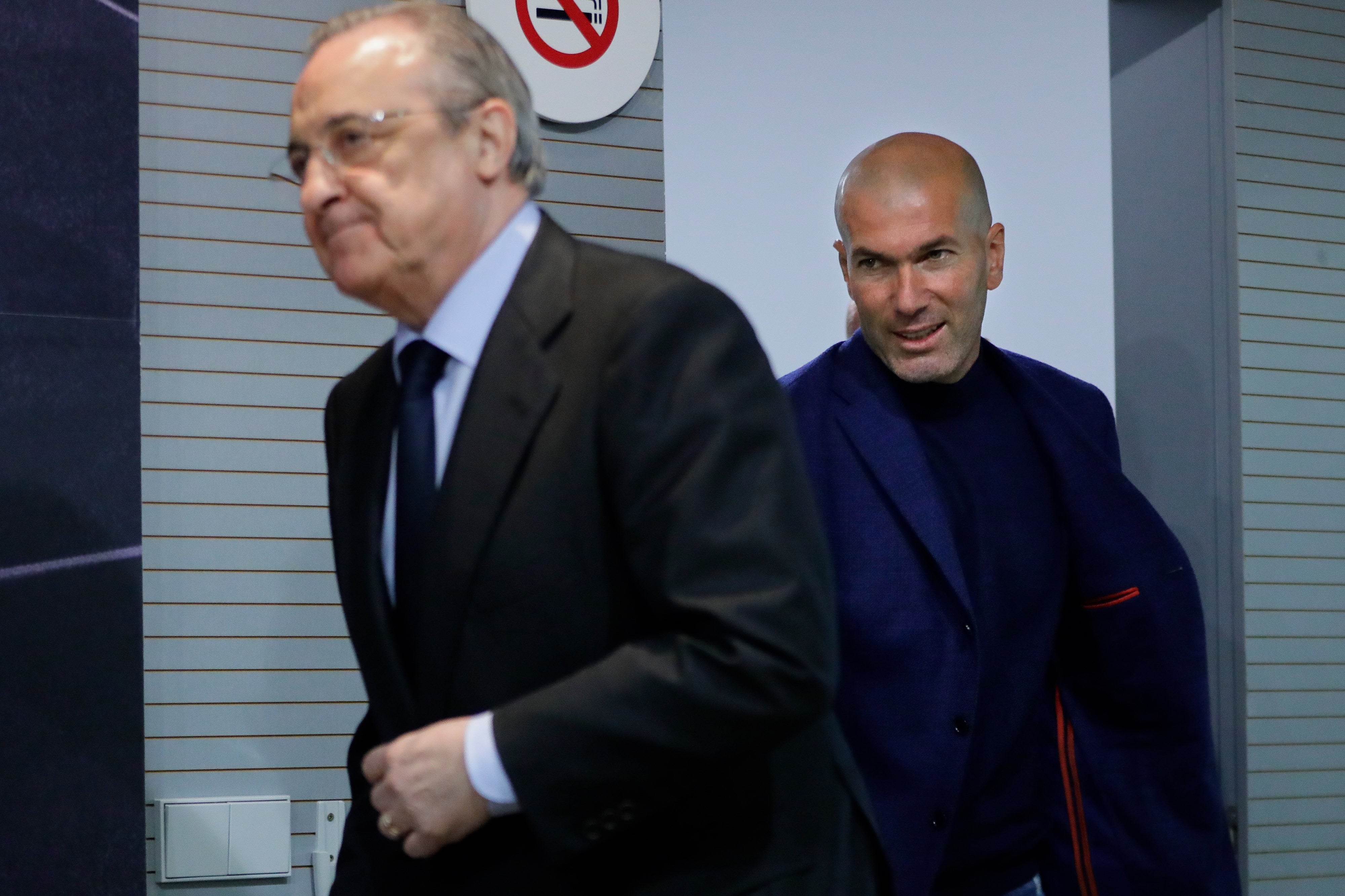 Zidane explica las razones de su adiós: "Mi peor momento en el banquillo ha sido este año" Zidane explica las razones de su adiós: "Mi peor momento en el banquillo ha sido este año"