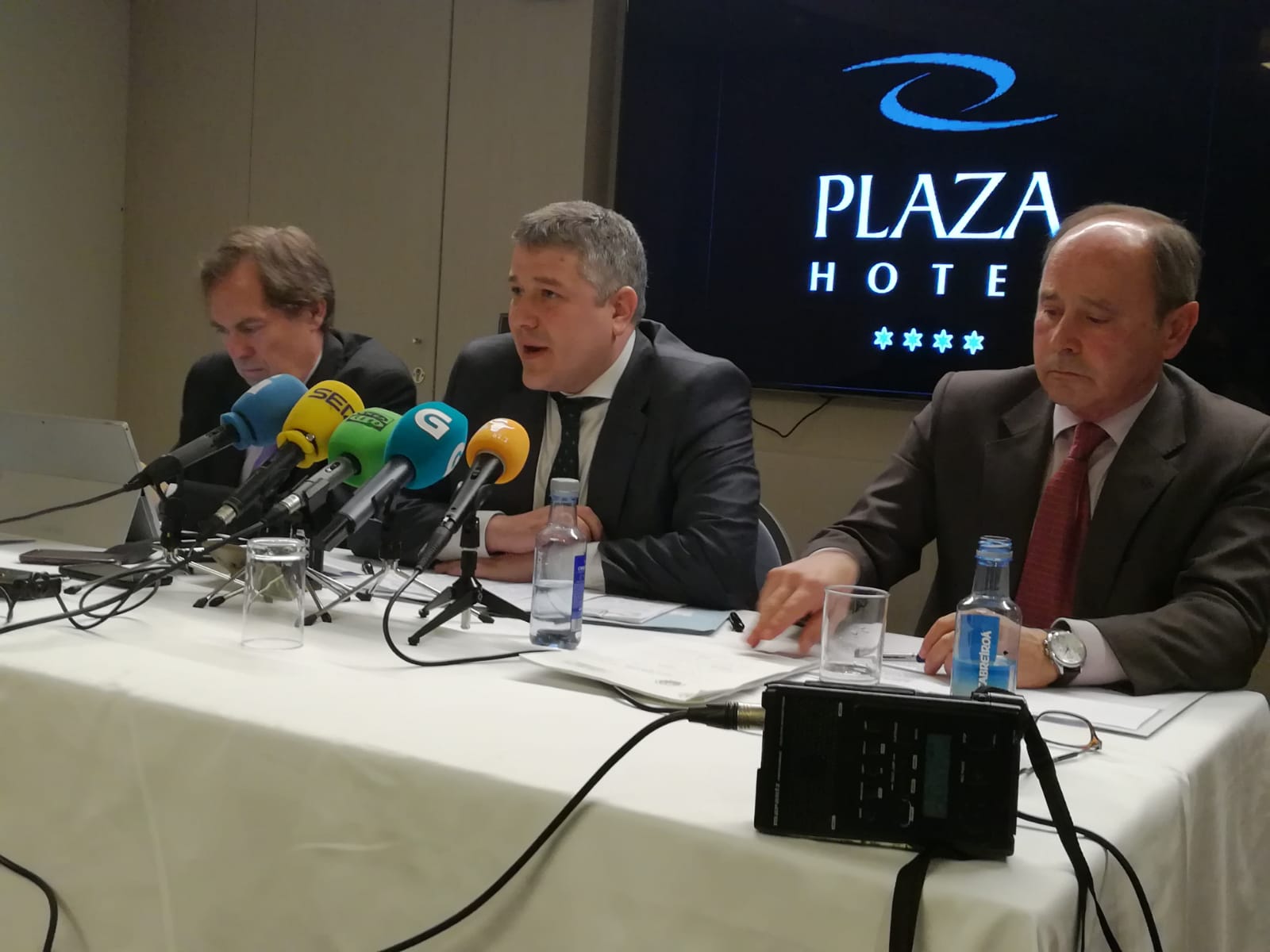 Miguel Otero: "Tino Fernández usa prácticas mafiosas para desacreditar mi solicitud de convocatoria de la Asamblea Extraordinaria" Miguel Otero: "Tino Fernández usa prácticas mafiosas para desacreditar mi solicitud de convocatoria de la Asamblea Extraordinaria"