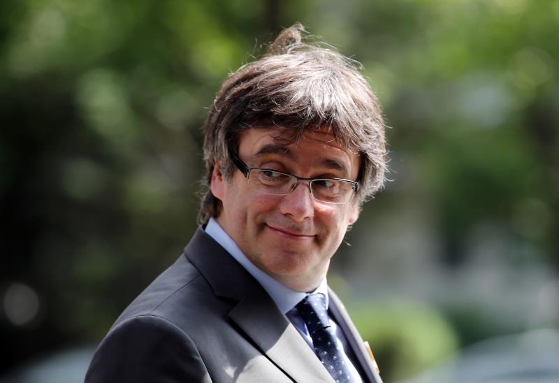 <p>Puigdemont afirma que Borrell ha contribuido al "odio" contra Cataluña</p> <p>Puigdemont afirma que Borrell ha contribuido al "odio" contra Cataluña</p>